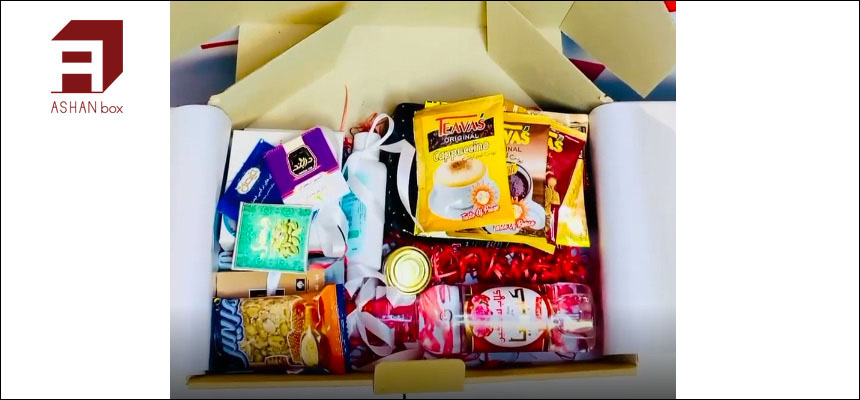 اشان باکس یک جعبه پر از اشانتیون های جذاب و هدایای تبلیغاتی رایگان